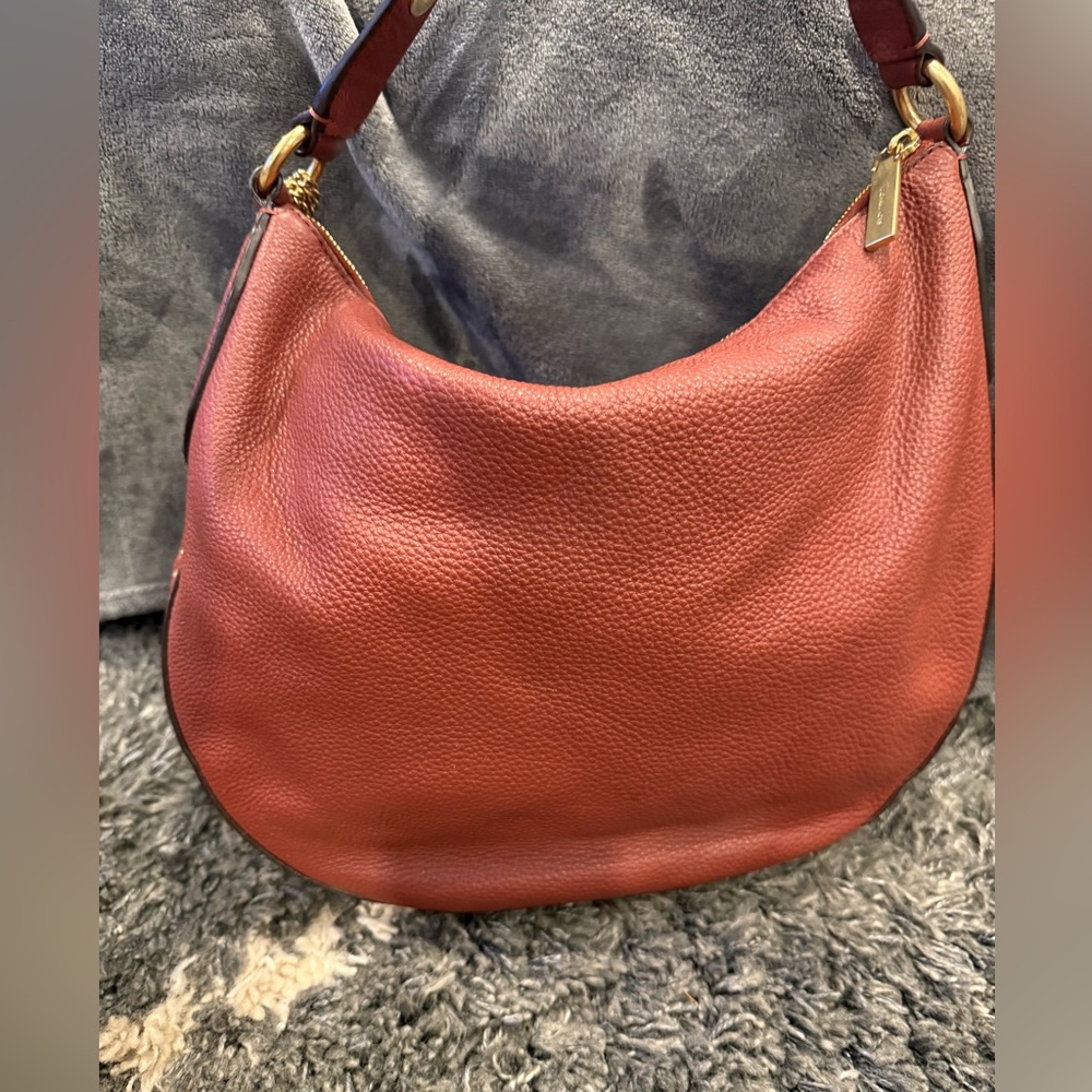 Michael Kors Brooklyn‎ grommet shoulder bag EUC - Picture 4 of 5